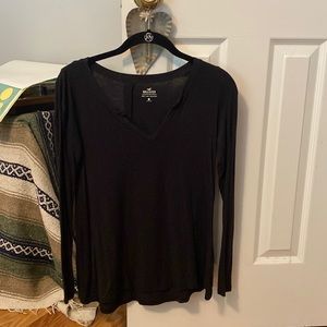 Black long sleeve t shirt